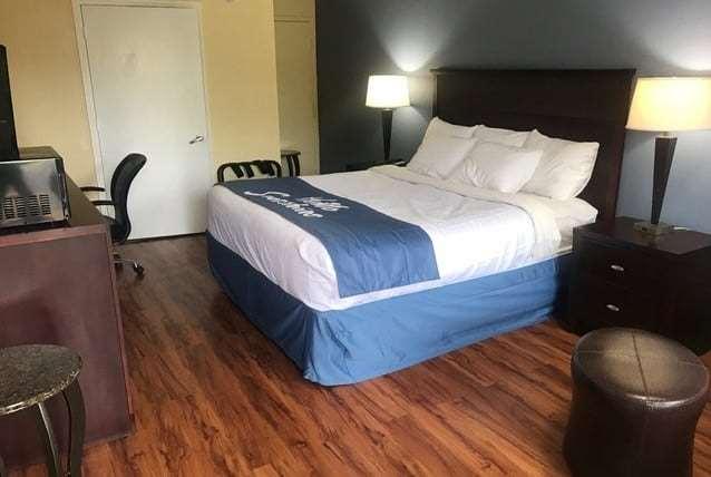 Days Inn By Wyndham King-Winston Salem Area Номер фото